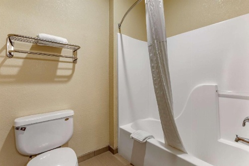 Comfort Inn & Suites North Tucson - Marana image 11